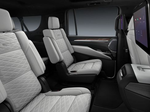 New 2026 Cadillac Escalade ESV Platinum Sport w/ LPO, ONYX Package AWD/4WD image 39