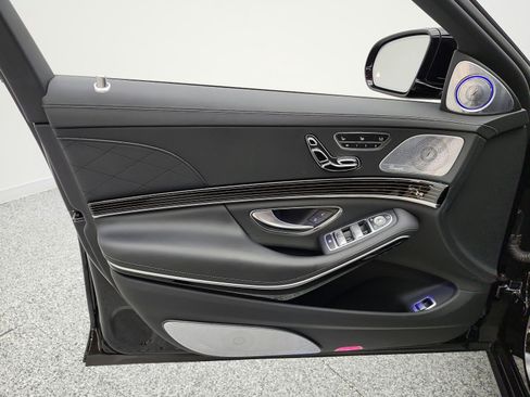 Certified 2020 Mercedes-Benz Maybach S 650 image 14