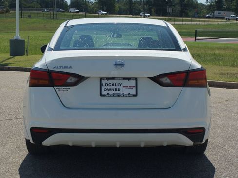 Used 2021 Nissan Altima 2.5 S FWD image 3