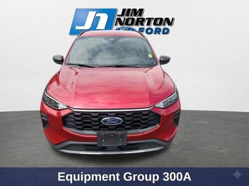 Used 2025 Ford Escape ST-Line image 3