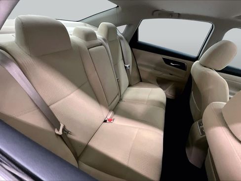 Used 2015 Nissan Altima 2.5 SV w/ Convenience Package FWD image 18