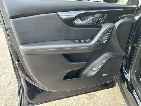 Used 2021 Chevrolet Blazer RS w/ Enhanced Convenience Package image 11