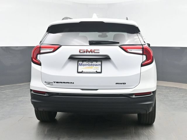 Used 2023 GMC Terrain SLE w/ Elevation Edition AWD/4WD image 13