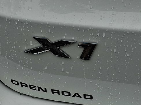 Used 2025 BMW X1 xDrive28i w/ Technology Package AWD/4WD image 28