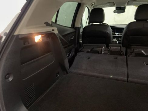 Used 2022 Buick Encore Preferred image 17