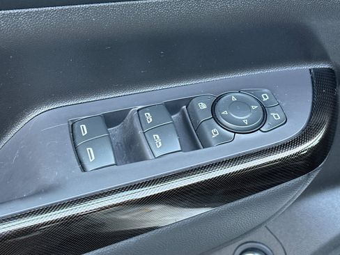 Used 2022 GMC Acadia AT4 w/ Technology Package image 12