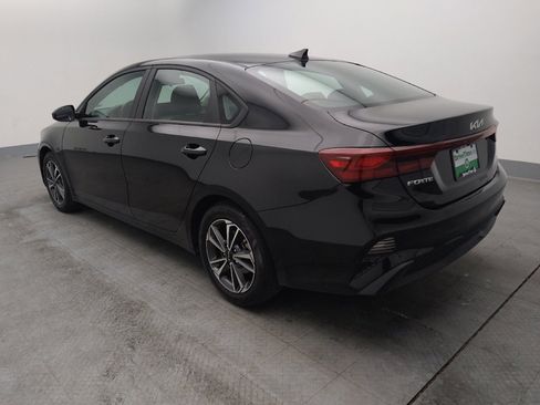 Used 2024 Kia Forte LXS image 3