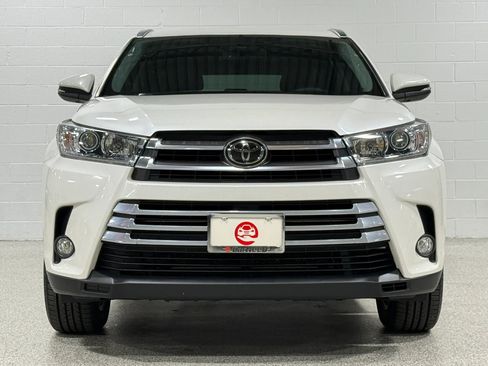 Used 2018 Toyota Highlander Limited AWD/4WD image 3