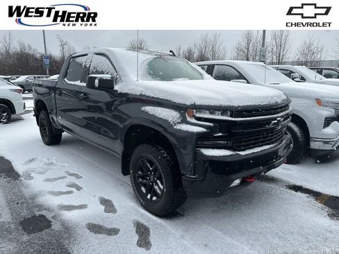Used 2021 Chevrolet Silverado 1500 LT Trail Boss w/ Convenience Package II image 1
