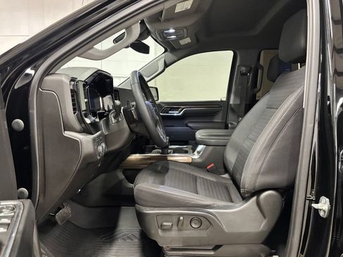 Used 2023 Chevrolet Silverado 1500 RST AWD/4WD image 17