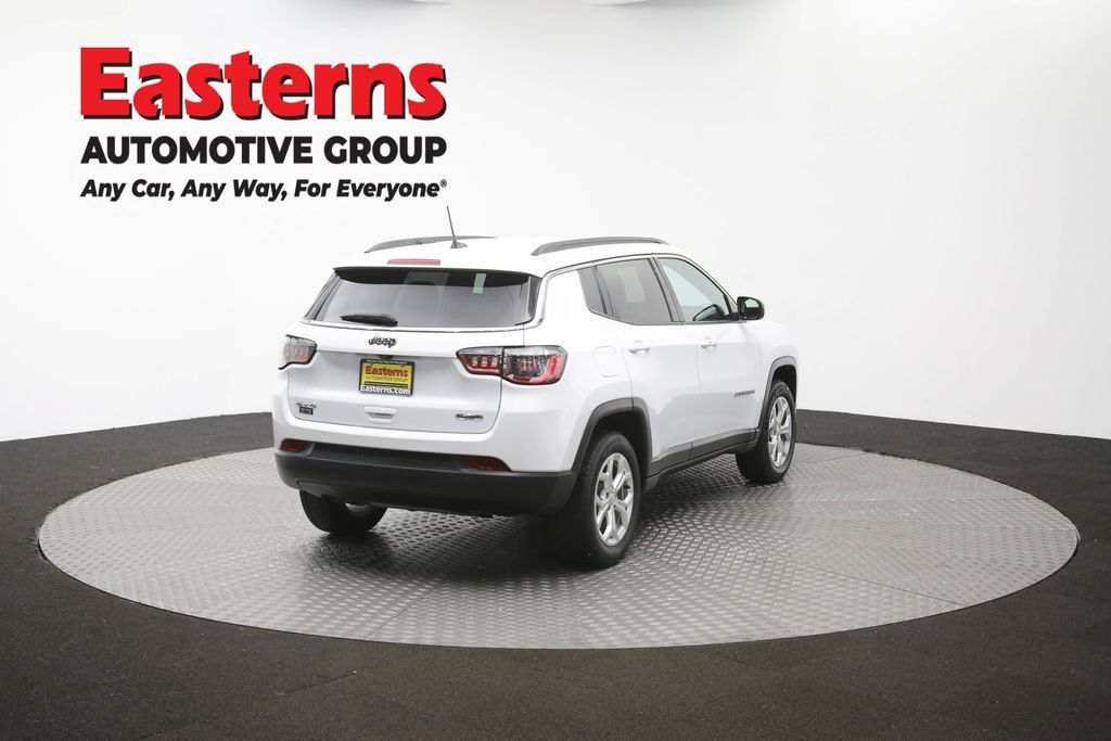 Used 2024 Jeep Compass Latitude AWD/4WD image 38