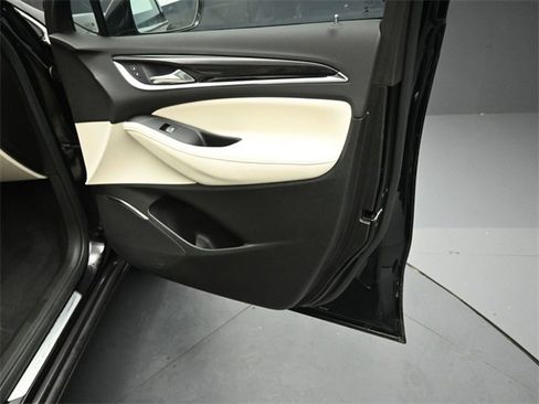 Used 2023 Buick Enclave Essence w/ Experience Buick Package image 34