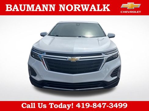 Used 2023 Chevrolet Equinox LT FWD image 2