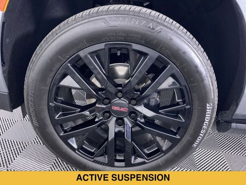 Certified 2023 GMC Yukon XL Denali Ultimate AWD/4WD image 17