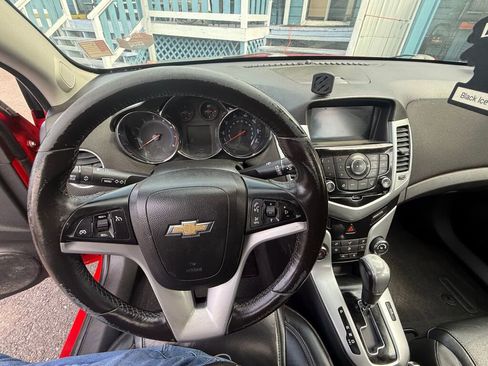 Used 2013 Chevrolet Cruze LT w/ Enhanced Safety Package FWD image 10
