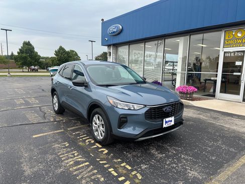 Used 2023 Ford Escape Active AWD/4WD image 7