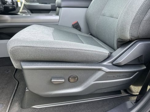 New 2026 Ford F250 XLT w/ XLT Premium Package image 4