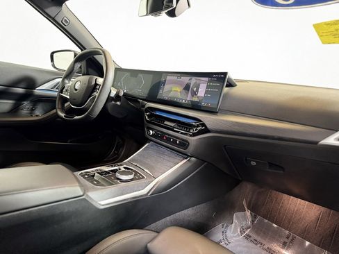 Used 2025 BMW 430i xDrive Convertible w/ Convenience Package image 11