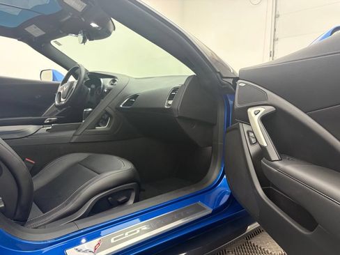 Used 2016 Chevrolet Corvette Stingray Coupe RWD image 40