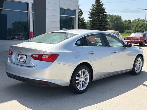 Used 2016 Chevrolet Malibu LT FWD image 8