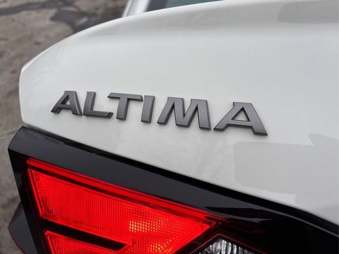 Certified 2025 Nissan Altima 2.5 S image 14