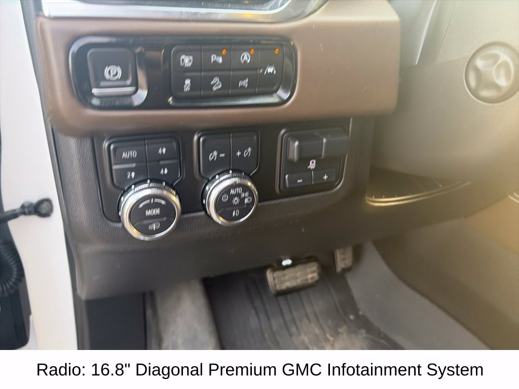 Used 2025 GMC Yukon Denali Ultimate AWD/4WD image 21