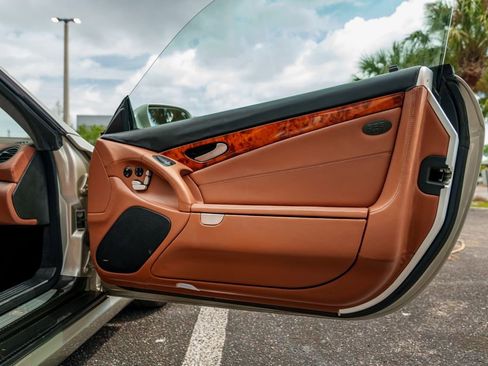 Used 2007 Mercedes-Benz SL 550 image 22