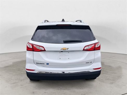 Used 2019 Chevrolet Equinox LT w/ Sun & Navigation Package image 4
