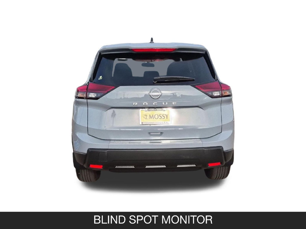 Used 2026 Nissan Rogue SV FWD image 8