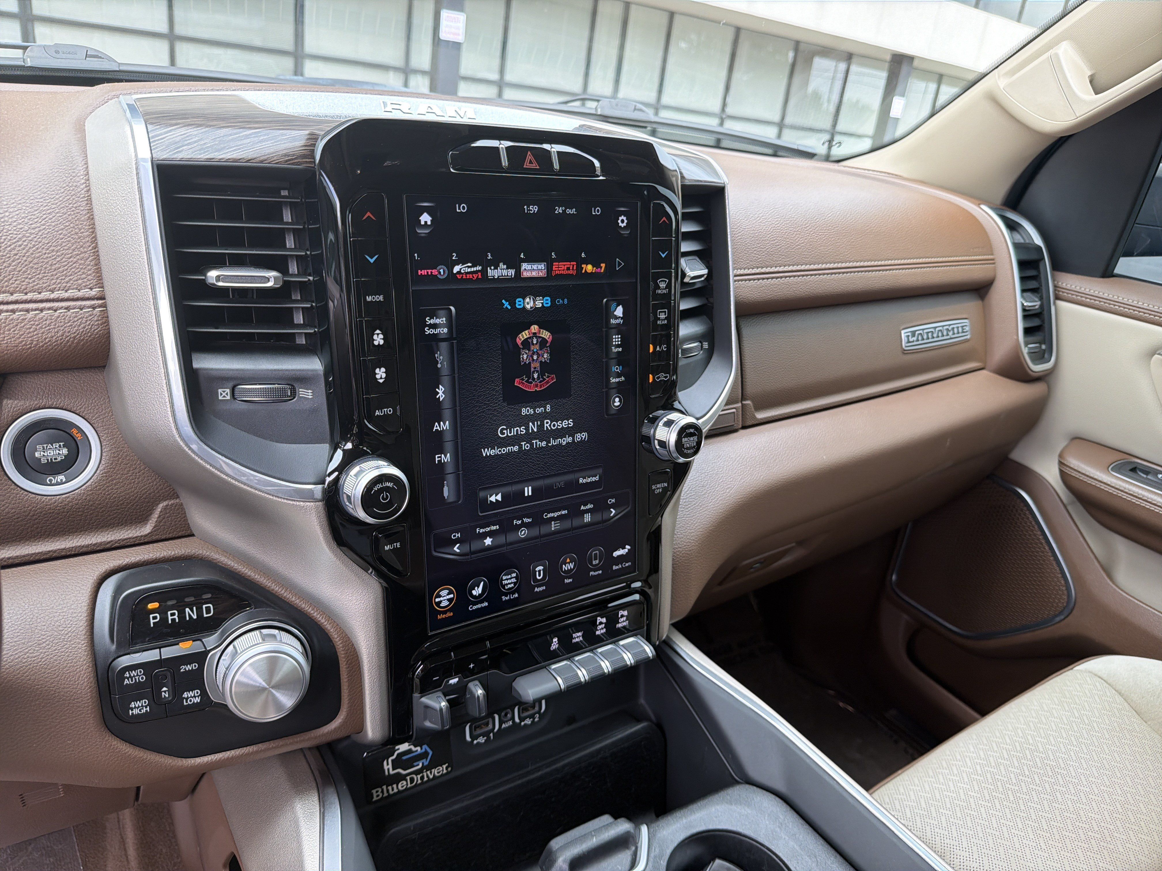 Used 2020 RAM 1500 Laramie AWD/4WD image 29