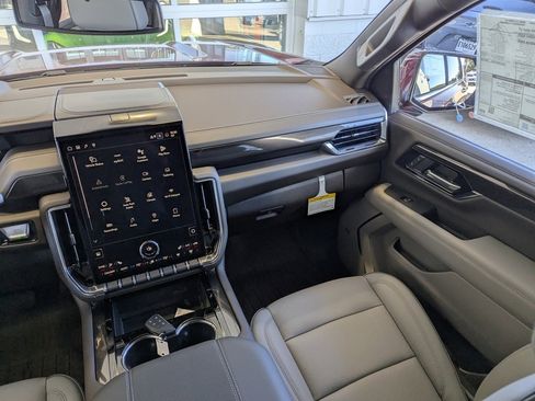 New 2026 GMC Yukon XL Elevation image 20