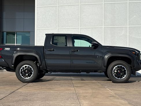 New 2025 Toyota Tacoma TRD Off-Road image 3