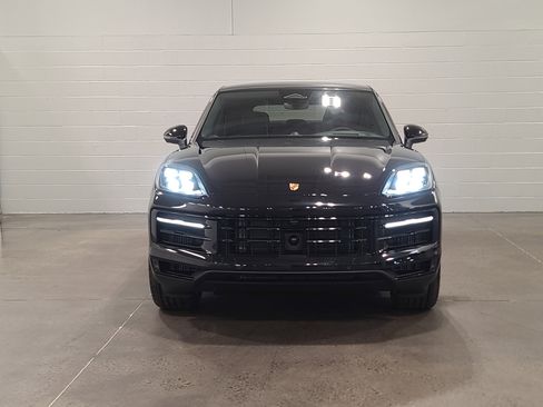 New 2026 Porsche Cayenne Coupe image 10