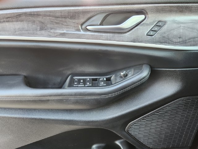 Used 2023 Jeep Grand Cherokee Limited RWD image 19