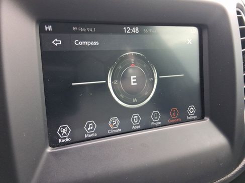 Used 2020 Jeep Compass Latitude image 25