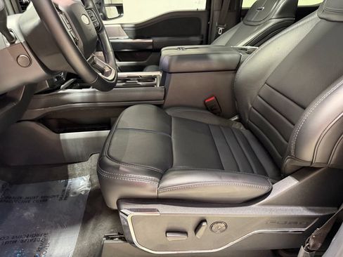 Used 2026 Ford F250 Platinum AWD/4WD image 32