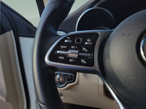 Certified 2022 Mercedes-Benz GLC 300 image 29