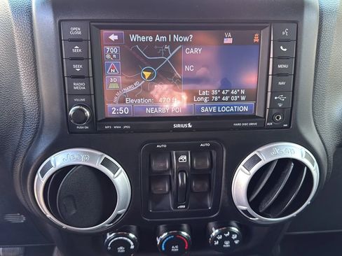 Used 2014 Jeep Wrangler Unlimited Sahara w/ Max Tow Package image 33