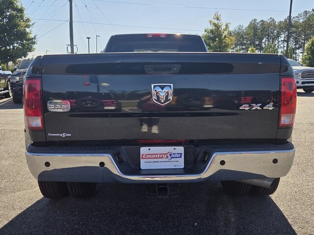 Used 2016 RAM 3500 Tradesman w/ Chrome Appearance Group RWD image 8