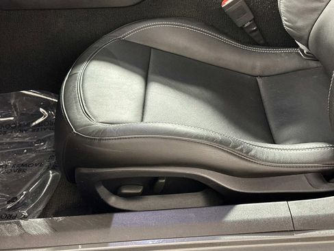 Used 2016 Chevrolet Corvette Stingray Coupe w/ Battery Protection Package image 32