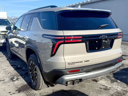 New 2026 Chevrolet Traverse Z71 w/ LPO, Floor Liner Package image 5