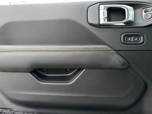 New 2026 Jeep Gladiator Sport image 13