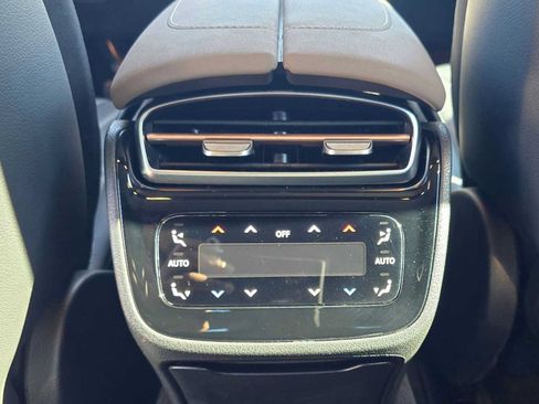Used 2022 Mercedes-Benz EQS 450+ Sedan image 19