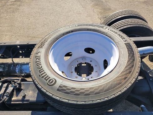 New 2024 Ford F550 4x4 Regular Cab Super Duty image 12