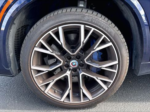 Used 2022 BMW X5 M w/ Competition Package 2 AWD/4WD image 32