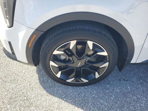 Used 2025 Kia Sorento EX w/ Panoramic Sunroof Package image 18