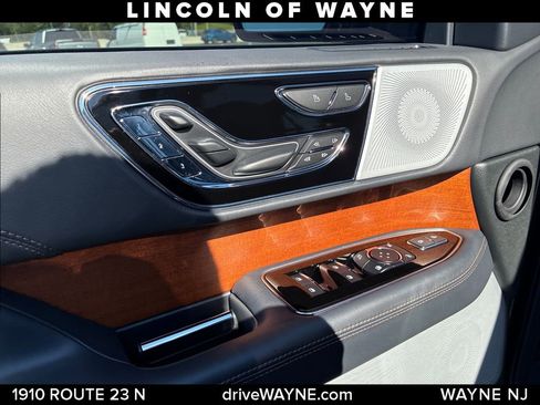 Certified 2024 Lincoln Navigator Black Label AWD/4WD image 14