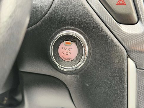 Used 2020 Nissan Pathfinder SL FWD image 38