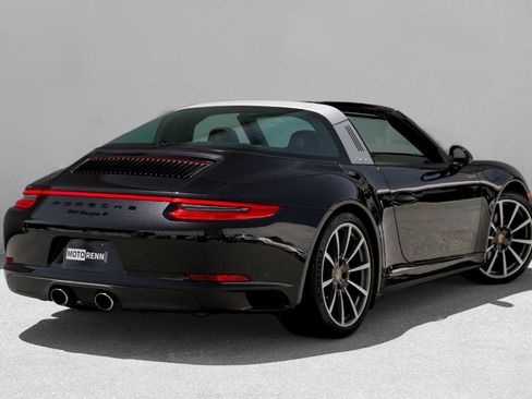 Used 2017 Porsche 911 Targa 4 AWD/4WD image 3