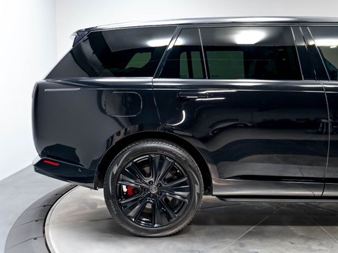 Used 2023 Land Rover Range Rover SV AWD/4WD image 19